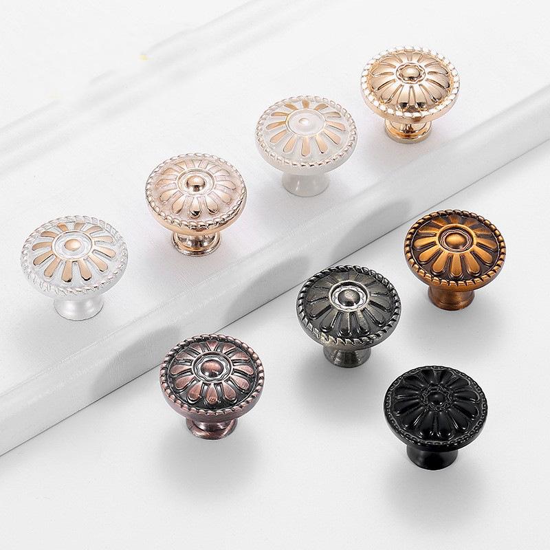 Vintage Floral Metal Cabinet Knobs Classic Bronze Silver Black Gold Drawer Pulls Decorative Retro Handles Furniture Kitchen Closet Cupboard