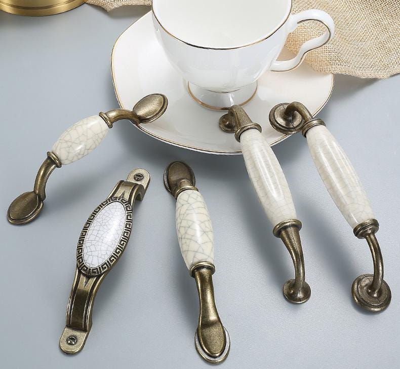 Vintage Metal Ceramic Cabinet Handles Bronze Base Classic Kitchen Furniture Drawers Dresser Pulls Elegant White Crackle Glaze Door Hardware