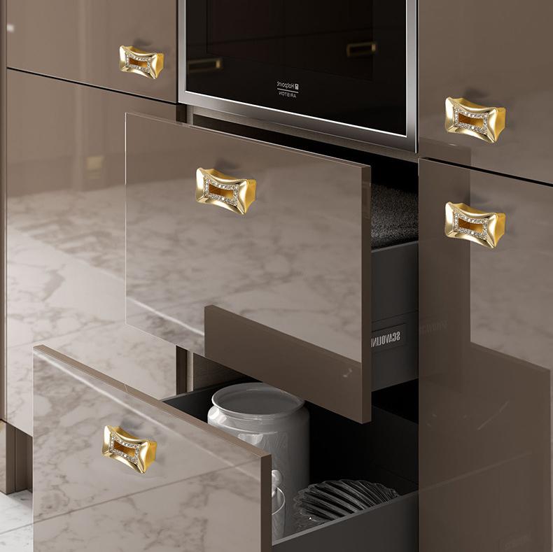Luxury Crystal Gold Black Metal Cabinet Knobs Glamorous Decorative Art Deco Drawer Pulls Dresser Wardrobe Furniture Doors Handles Design