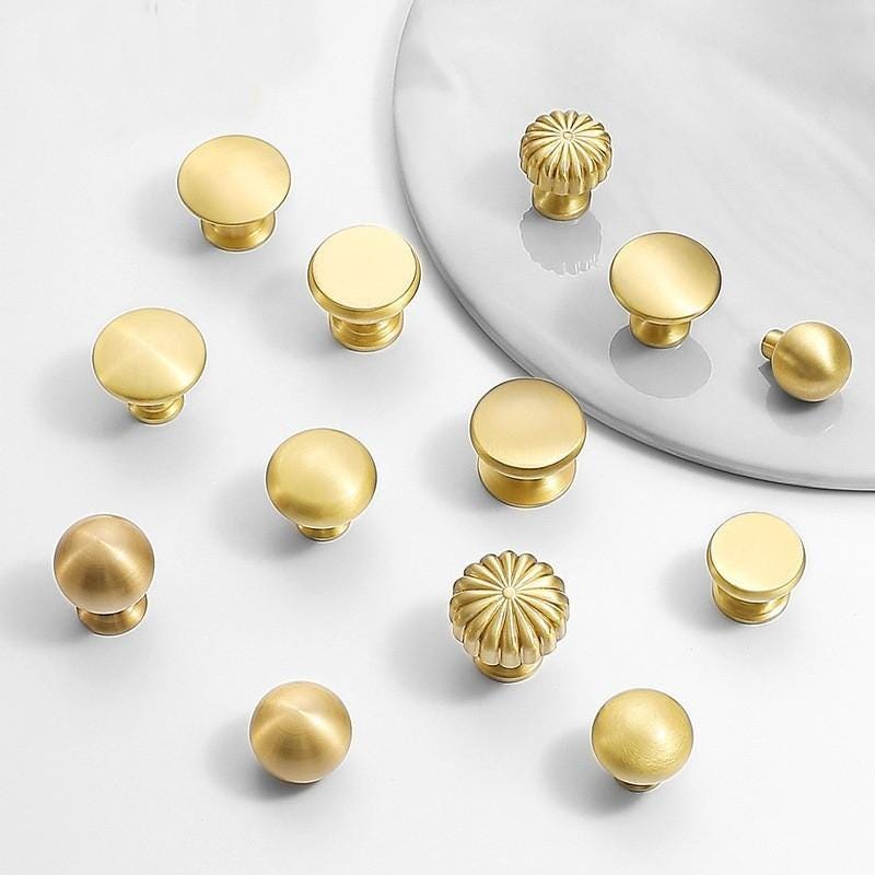 Modern Minimalist Solid Brass Cabinet Knobs Round Drawer Pulls Brushed Glossy Handles Luxury Kitchen Wardrobe Hardware Decorative Furniture