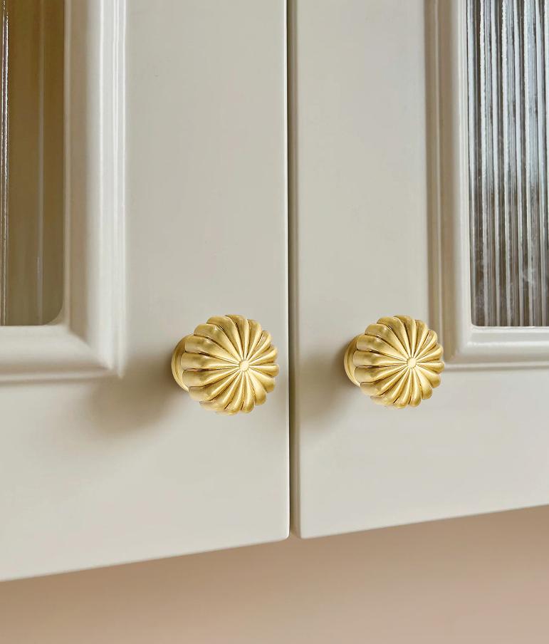 Gold Solid Brass Cabinet Knobs Classic Art Deco Drawer Pulls Vintage Style Furniture Handles Kitchen Wardrobe Dresser Closet Modern Hardware