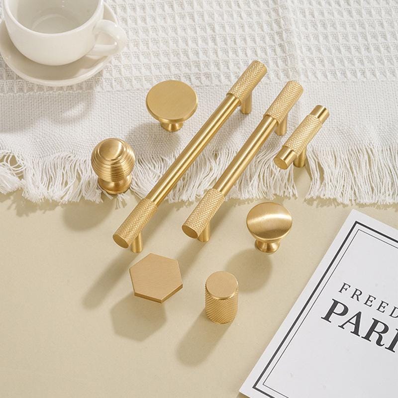 Solid Brass Cabinet Handles Gold Drawer Pulls Knurled Texture Knobs Modern Furniture Hardware for Kitchen Wardrobe Dresser Door Cupboard