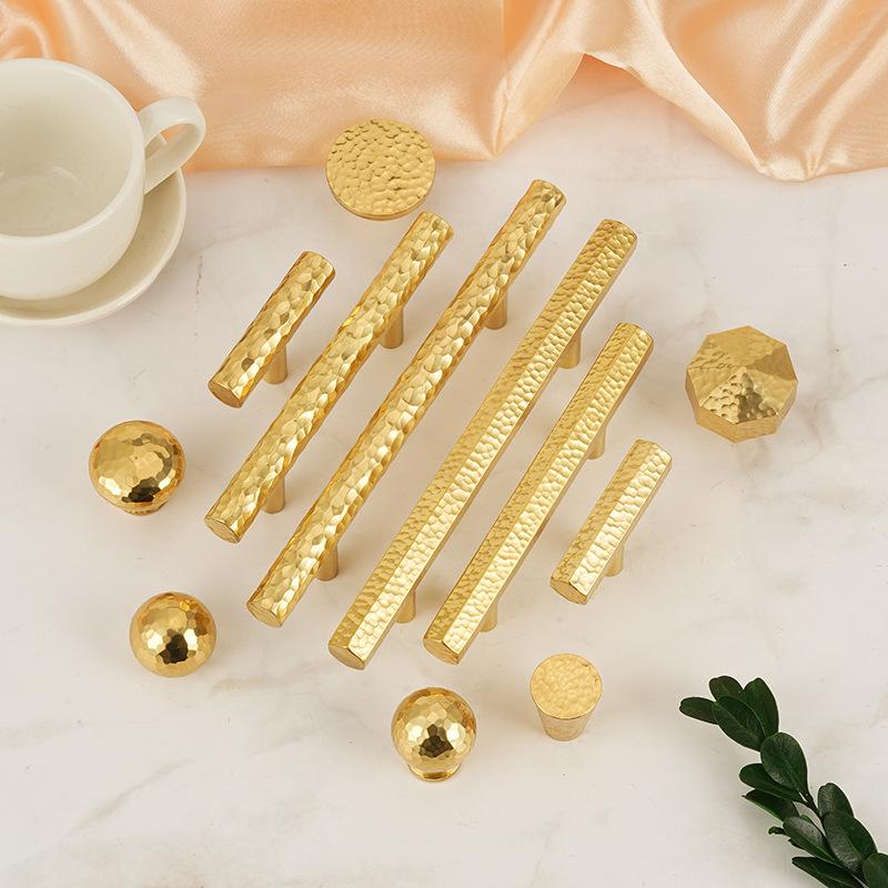 Solid Brass Hammered Texture Cabinet Handles Knobs Polished Gold Finish Pulls For Kitchen Furniture Closet Drawers Wardrobe Cupboard Decor