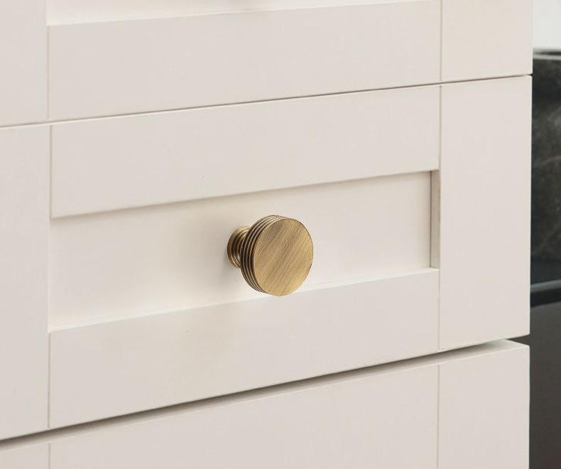 Solid Brass Round Cabinet Pulls & Knobs - Matte Gold Finish Hardware - #4 - 31mm / 1pc