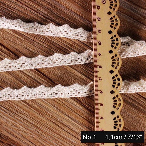 Vintage Style Embroidered Lace Edge Crochet Trim Ribbon