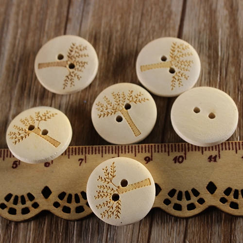 Natural Wood Button Aveyron Carved Tree Design Pattern Two Holes 2 2.5 3 cm 32 40 45L