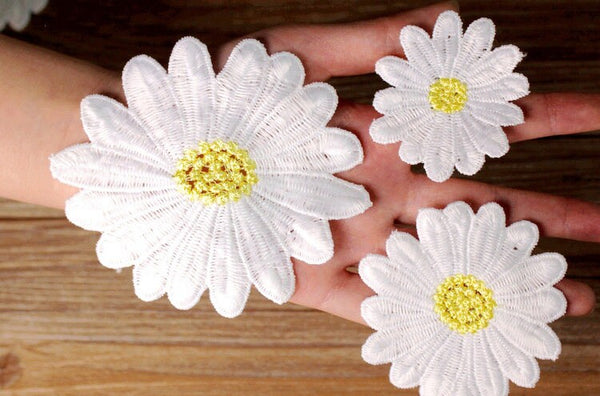 White Daisy Gerbera Flower Applique Embroidered Floral Sew-on Patch Large Big 4" Rustic Country Denim Boho Sewing Decor Clothing Kid Hat Bag