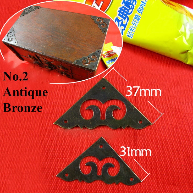 Decorative Triangle Flat Corner Protector Guard Wave Bracket Decor Jewelry Box Chest Case Furniture Hardware Vintage Bronze Brass 30 37 65mm