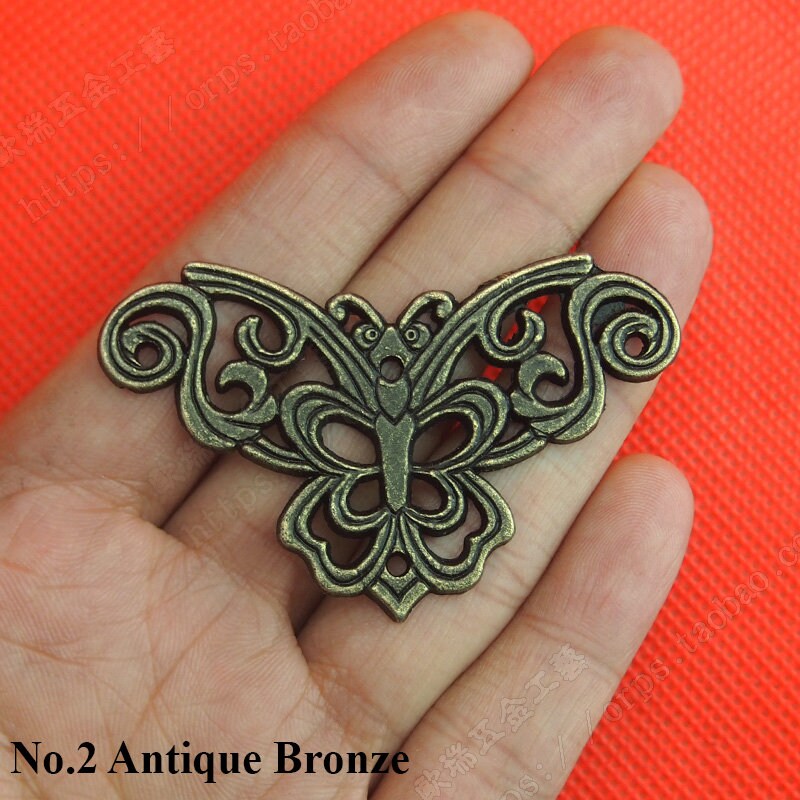 Decorative Carved Flat Corner Protector Victorian Retro Flower Butterfly Bracket Jewelry Box Chest Case Furniture Hardware 34 40 44 46mm