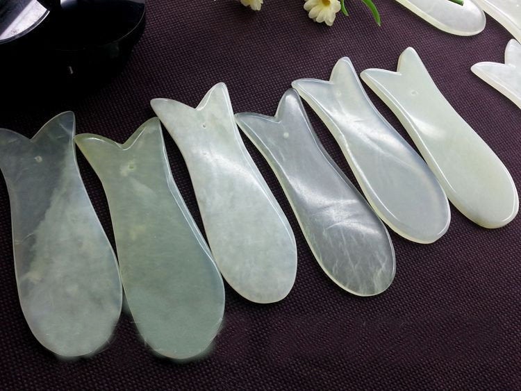 Natural Xiuyan Jade Gua Sha Board 95 30 4 mm 4 inch Green Face Body Guasha Tool DIY Wholesale Bulk