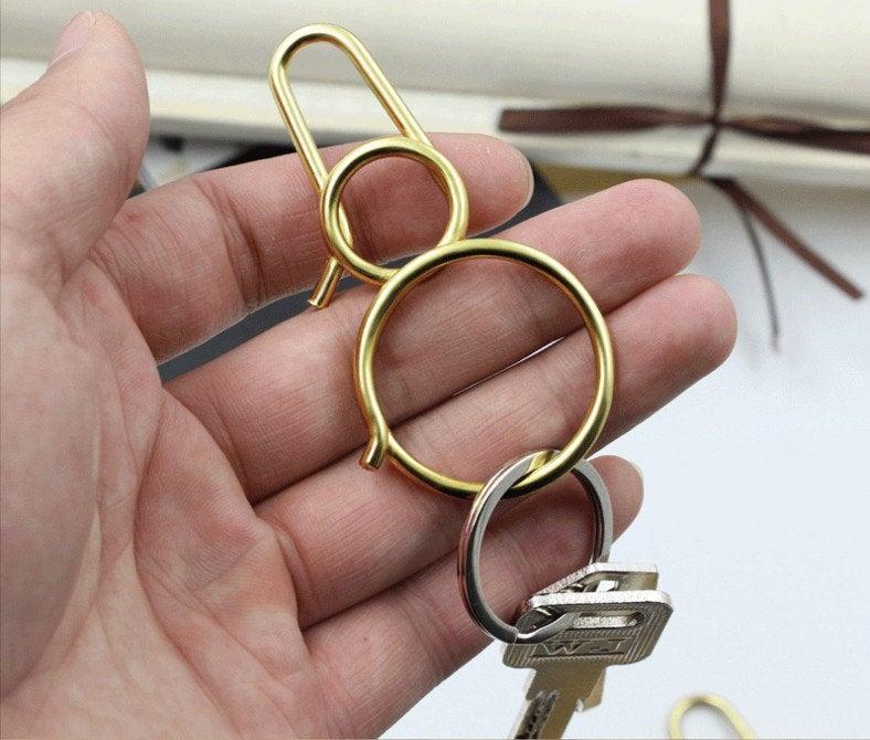 Solid Brass Key Holder Double Loop Clip Keychain Keyring Fob 2 3 inch 8 Eight Gourd Calabash Shape DIY Hardware Leathercraft Wholesale