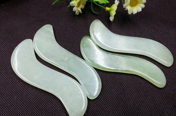 Natural Xiuyan Jade Gua Sha Board 98 38 5 mm 4 inch Green Face Scraping Massage Tool SPA Therapeutic Relief Skin Renewal DIY Wholesale Bulk