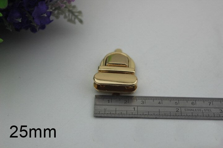 Tuck Thumb Lock 30mm 1 1/4" Purse Charm Organizer Luggage Hardware Antique Gold Lock And Key Closure Small Bag Clutch Metal Accessories