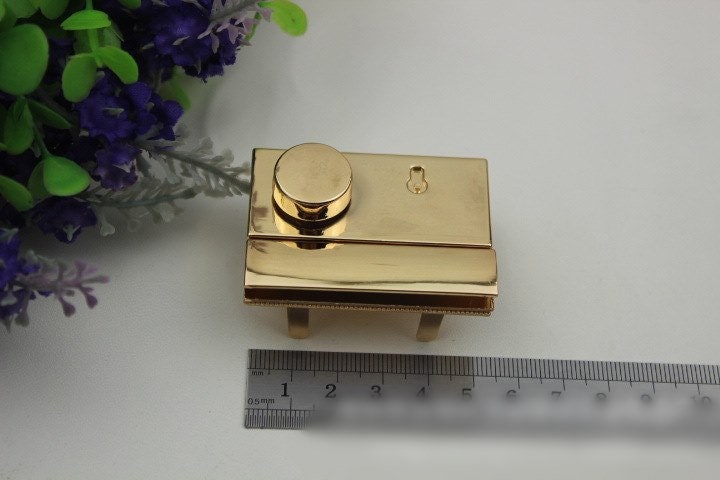 Rectangle Twist Press Lock 52mm Purse Charm Organizer Luggage Hardware Antique Gold Lock And Key Closure Small Bag Clutch Metal Accessories