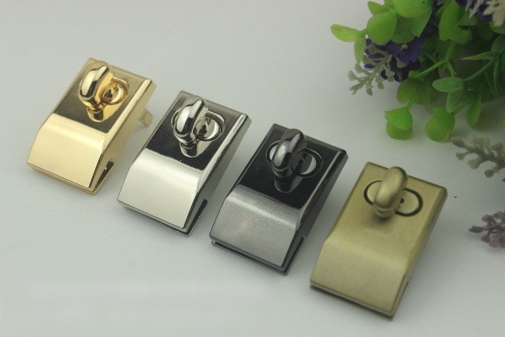 Rectangle Twist Turn Lock 27mm Purse Charm Organizer Luggage Hardware Antique Gold Lock And Key Closure Small Bag Clutch Metal Accessories