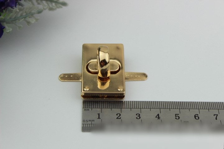 Square Rectangle Twist Turn Lock And Key Bag Hardware Light Gold Handmade Purse Handbag Making Metal 32x22mm 1 1/4 7/8" Supplies