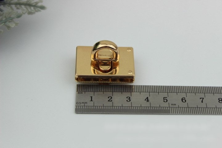 Square Rectangle Twist Turn Lock And Key Bag Hardware Light Gold Handmade Purse Handbag Making Metal 32x22mm 1 1/4 7/8" Supplies