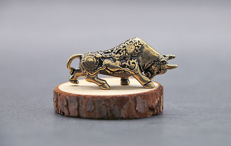 Solid Brass Old Bull Ox Zodiac Mini Figurine Concho Pendant Charm Decor Miniature Figure Keyfob Antique Color Accessories For DIY Handmade