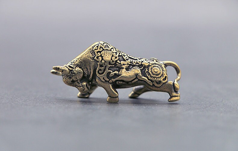 Solid Brass Old Bull Ox Zodiac Mini Figurine Concho Pendant Charm Decor Miniature Figure Keyfob Antique Color Accessories For DIY Handmade