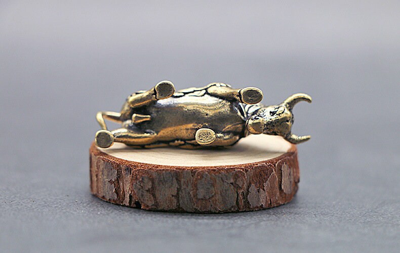 Solid Brass Old Bull Ox Zodiac Mini Figurine Concho Pendant Charm Decor Miniature Figure Keyfob Antique Color Accessories For DIY Handmade