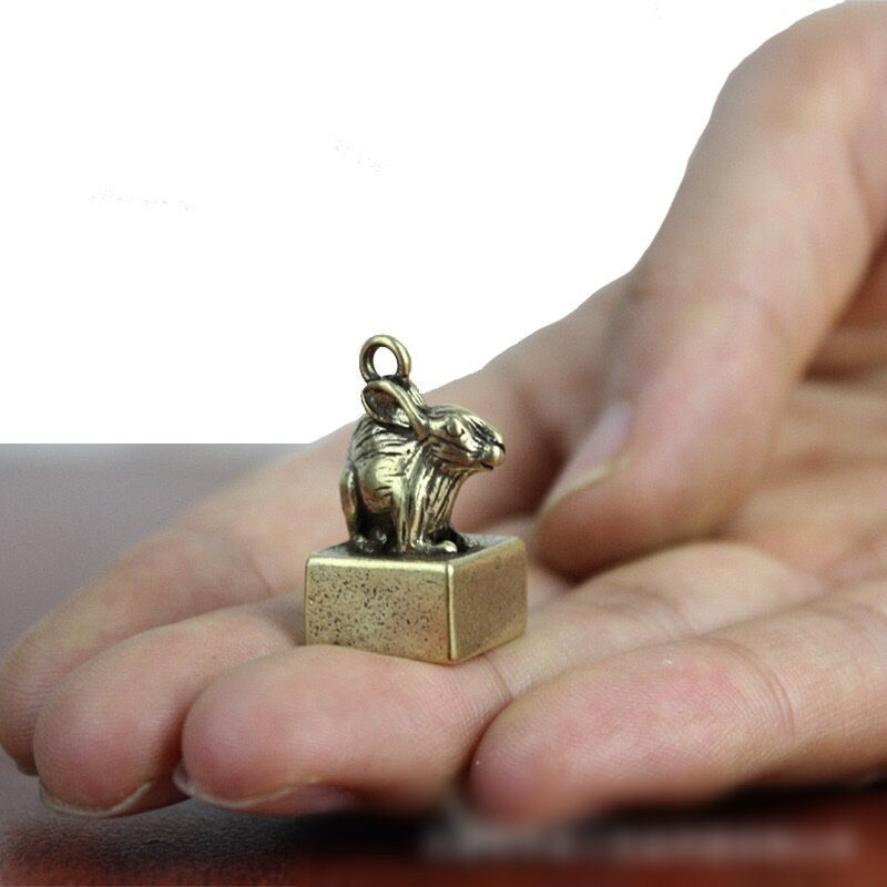 Solid Brass Old Rabbit Zodiac Mini Figurine Concho Pendant Charm Decor Miniature Figure Keyfob Antique Color Accessories For DIY Handmade