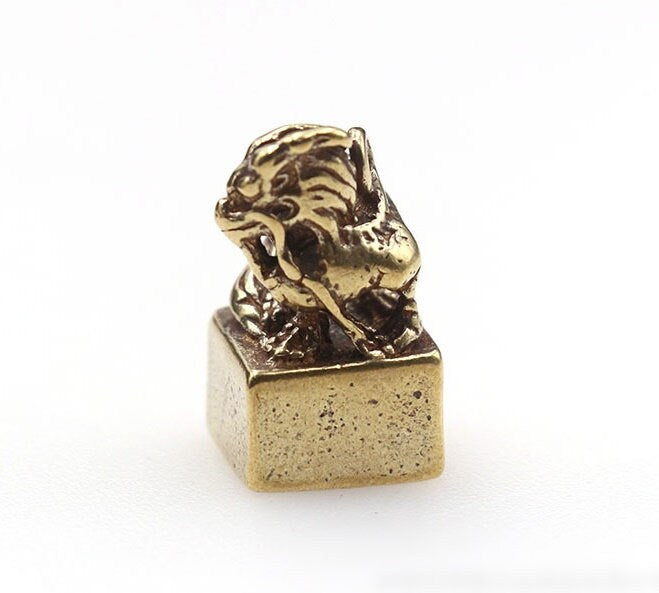 Solid Brass Old Dragon Zodiac Mini Figurine Concho Pendant Charm Decor Miniature Figure Keyfob Antique Color Accessories For DIY Handmade