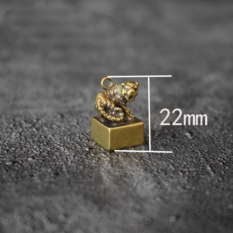 Solid Brass Old Tiger Zodiac Mini Figurine Concho Pendant Charm Decor Miniature Figure Keyfob Antique Color Accessories For DIY Handmade