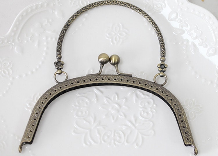 Antique Bronze Purse Frame Metal Vintage Pattern Snap Clasp For Bag Sewing Clutch Handbag Making Findings Hardware Supply Accessories 16cm