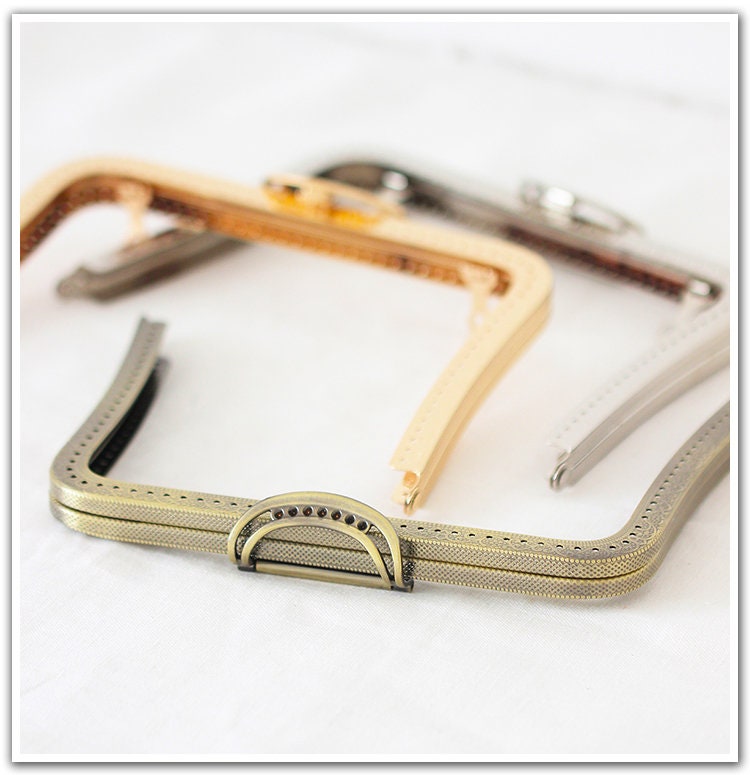 Gold Purse Frame Metal Vintage Pattern Snap Clasp For Bag Sewing Clutch Handbag Making Findings Hardware Supply Accessories 20cm