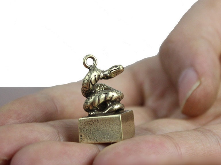 Solid Brass Old Snake Zodiac Mini Figurine Concho Pendant Charm Decor Miniature Figure Keyfob Antique Color Accessories For DIY Handmade