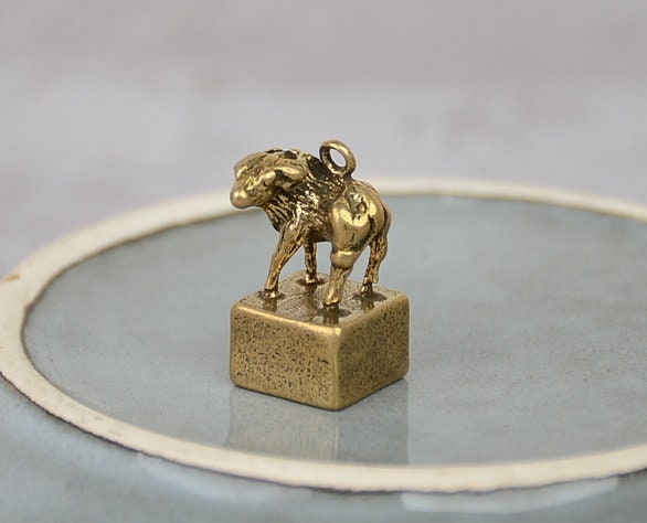 Solid Brass Ox Buffalo Zodiac Mini Figurine Concho Pendant Charm Decor Miniature Figure Keyfob Antique Color Accessories For DIY Handmade