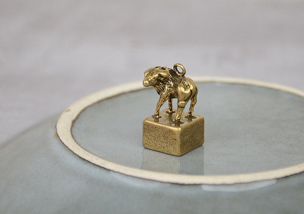 Solid Brass Ox Buffalo Zodiac Mini Figurine Concho Pendant Charm Decor Miniature Figure Keyfob Antique Color Accessories For DIY Handmade