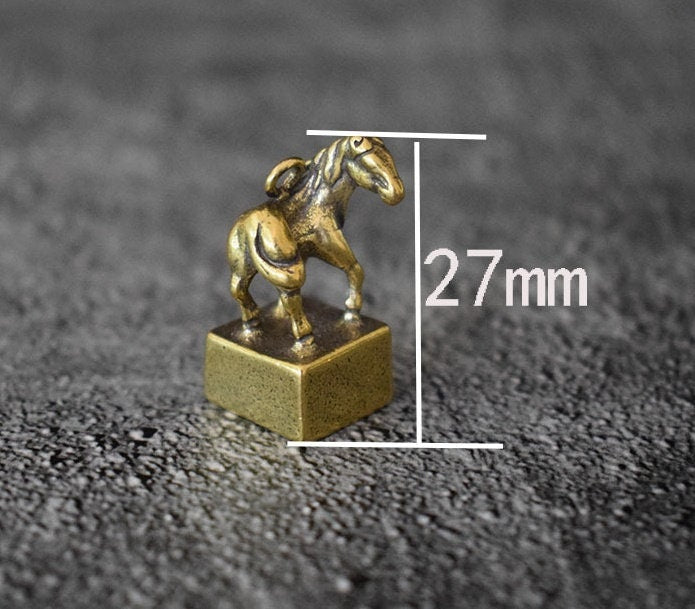 Solid Brass Old Horse Zodiac Mini Figurine Concho Pendant Charm Decor Miniature Figure Keyfob Antique Color Accessories For DIY Handmade